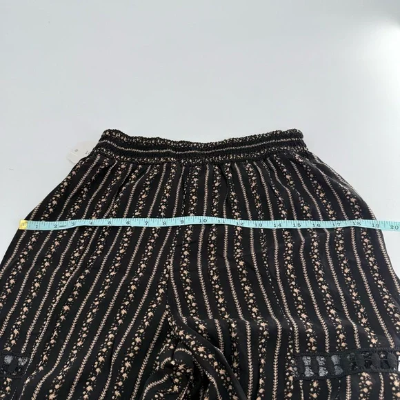 Black and Tan Wide Leg Pants with Crochet Inset - Picture 9 of 9